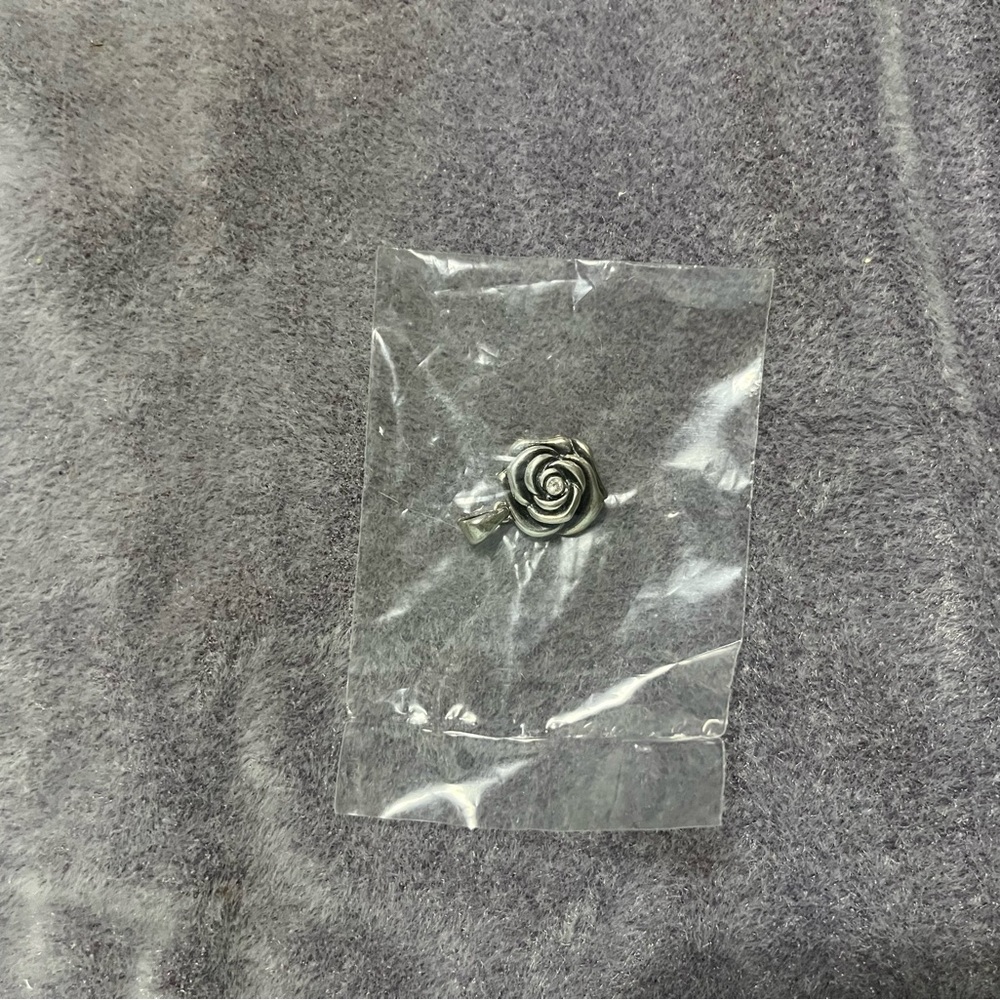 Sterling silver rose pendant